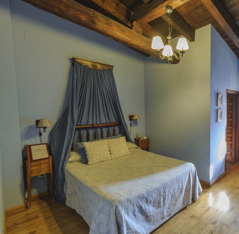 Hotel Los Leones - Adults Only Rubielos De Mora Exterior photo