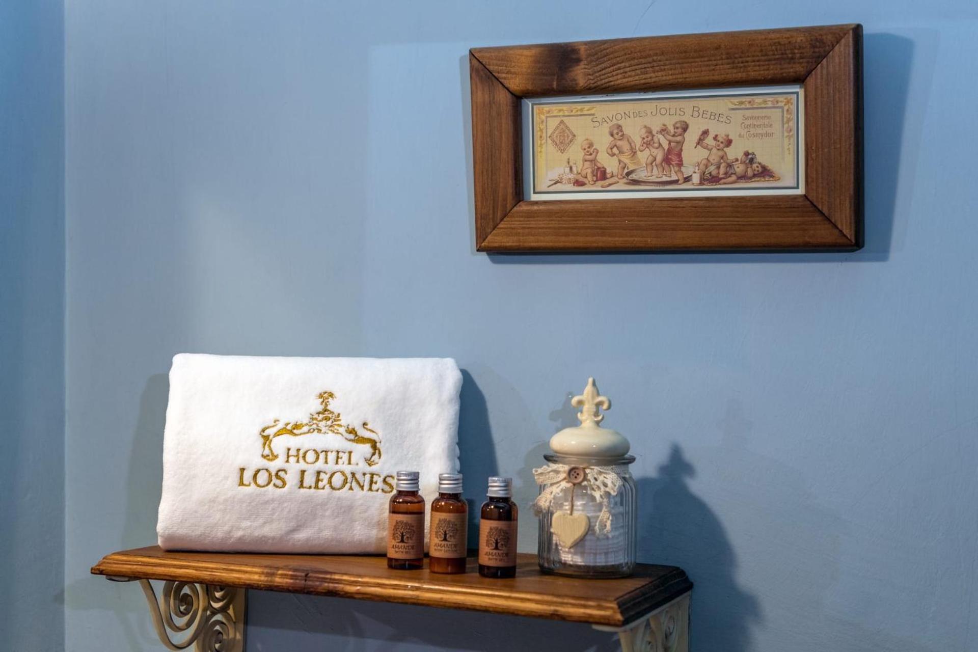 Hotel Los Leones - Adults Only Rubielos De Mora Exterior photo